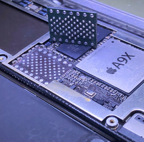 Замена NAND Flash памяти iPhone в Волгограде